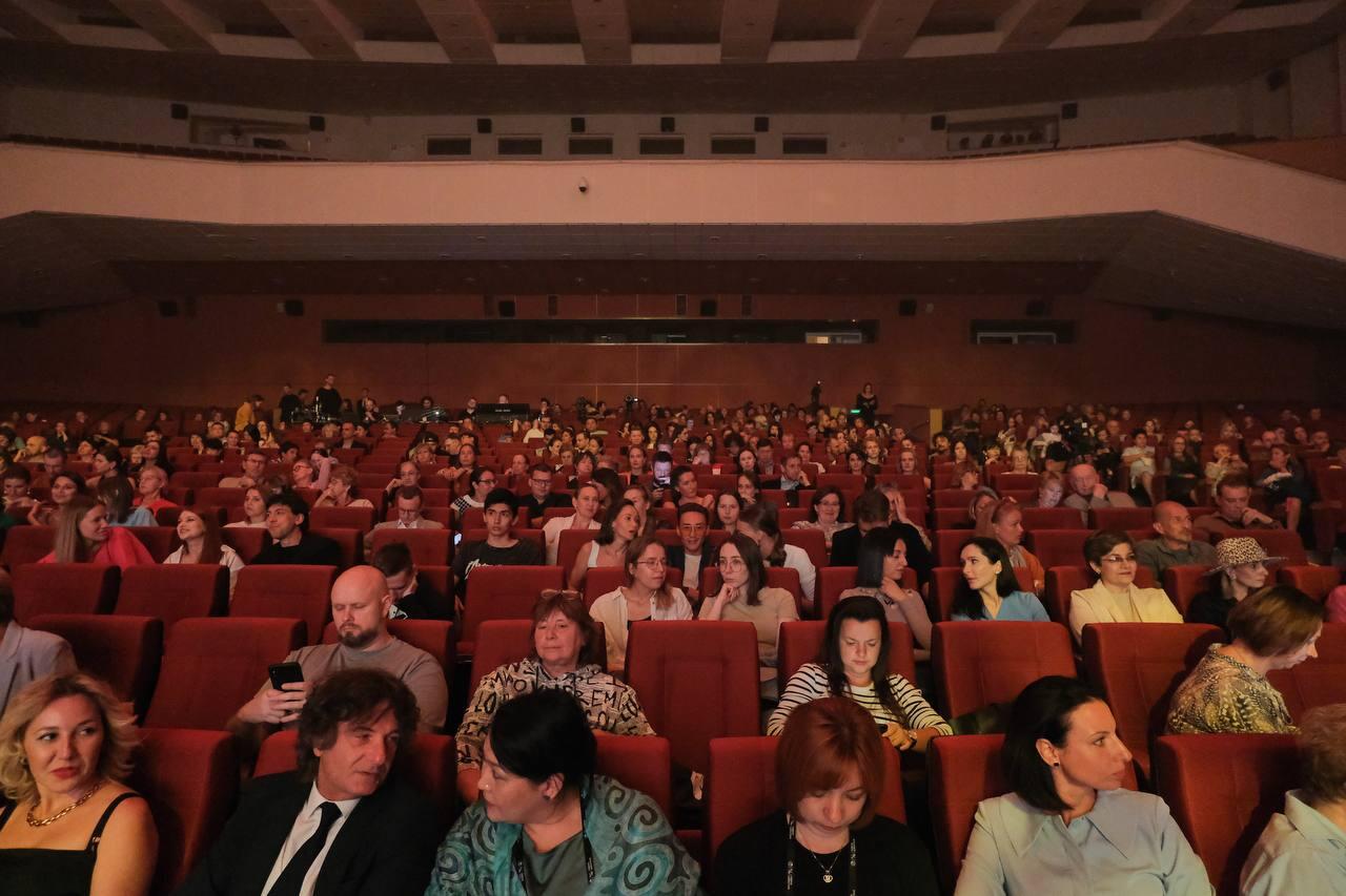 Саша Зубковский / It's My City.