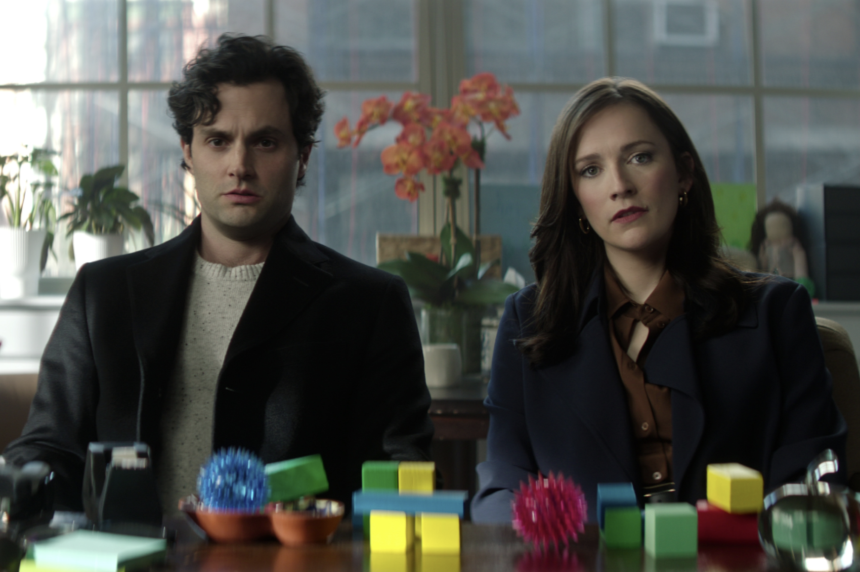 Кадр из сериала «Ты»