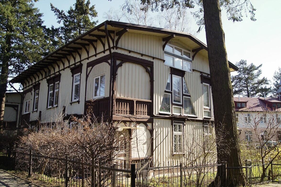 Один из домов курхауса (Октябрьская,36), в котором останавливался писатель Томас Манн. Здесь он создал новеллу «Марио и фокусник», осмысляющую фашизм