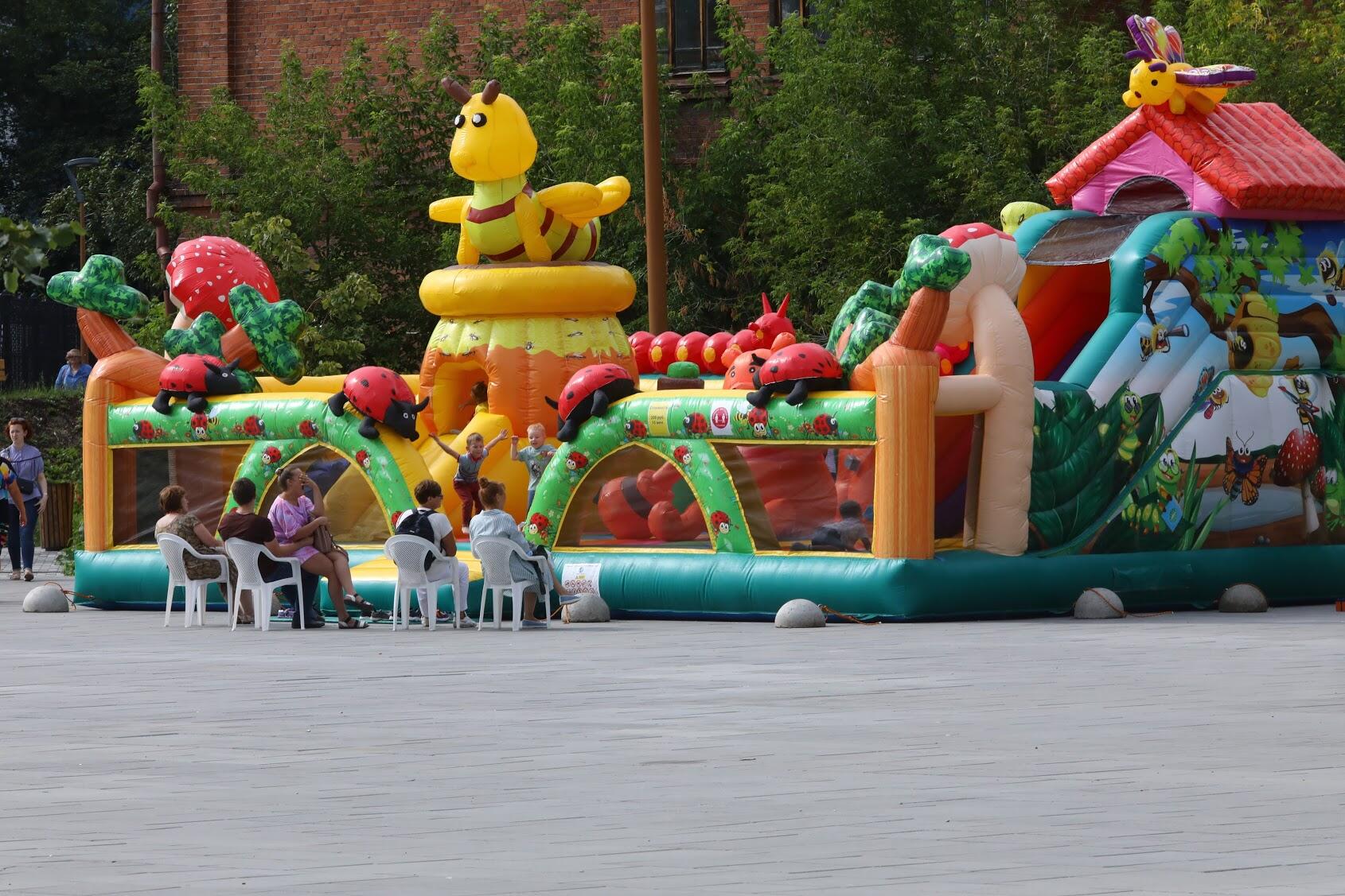 Батут у ГЦСИ. Фото: Марина Молдавская / It's My City