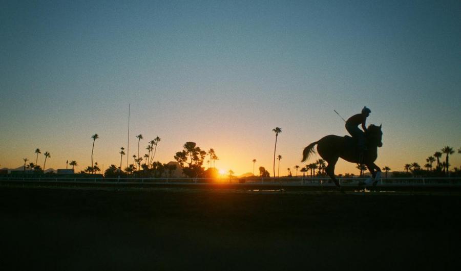 Кадр из фильма «Жокей». Источник: сайт Ельцин Центра