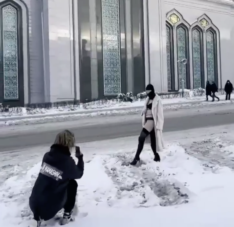 Стоп-кадр видео фотосессии / СМИ