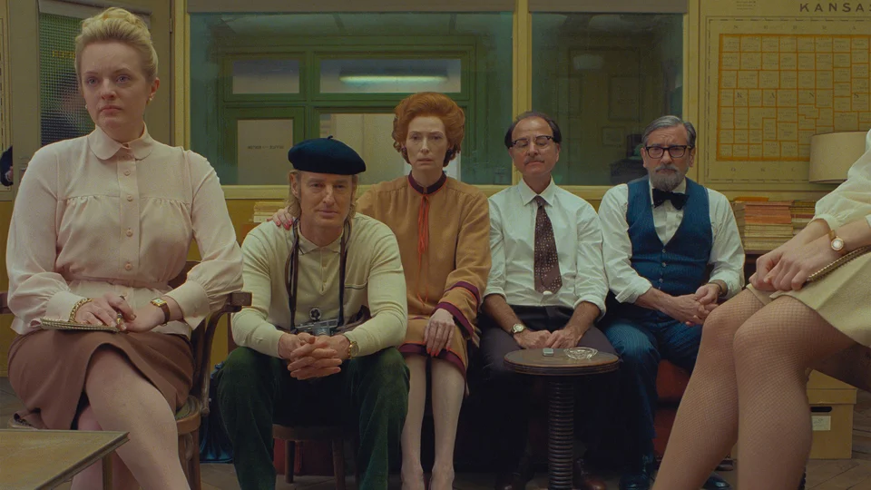 Стоп кадр из фильма «Французский вестник» Уэса Андерсона