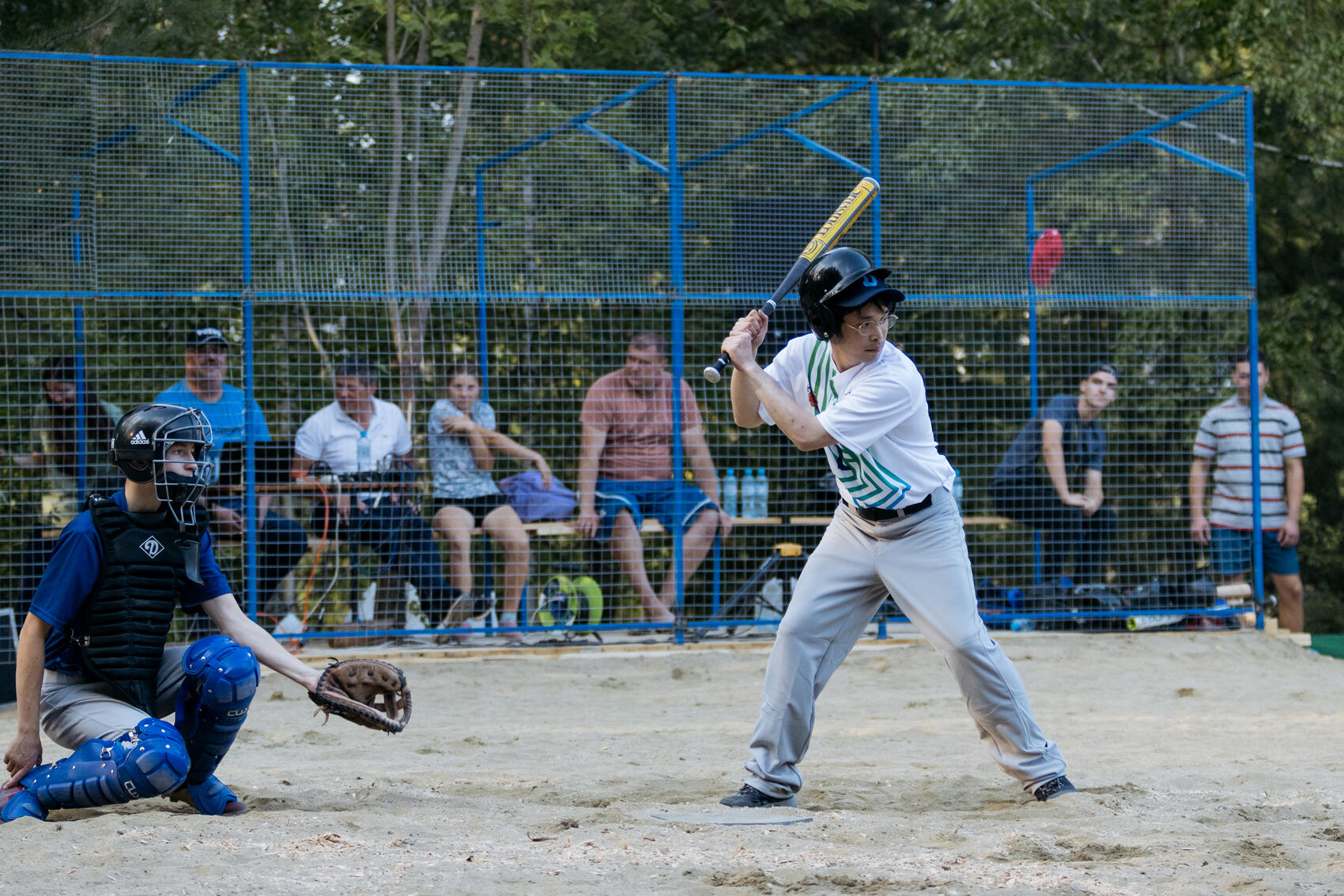 Икуру Куваджима на открытии бейсбольного поля в поселке Горноуральский. Фото: Любовь Кабалинова