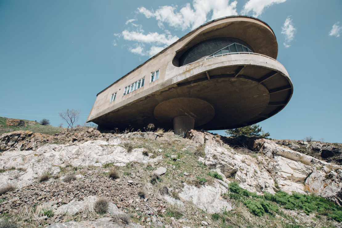 Столовая пансионата Союза писателей в Армении. Архитектор Геворг Кочар. Фото: Maria Bryzhko