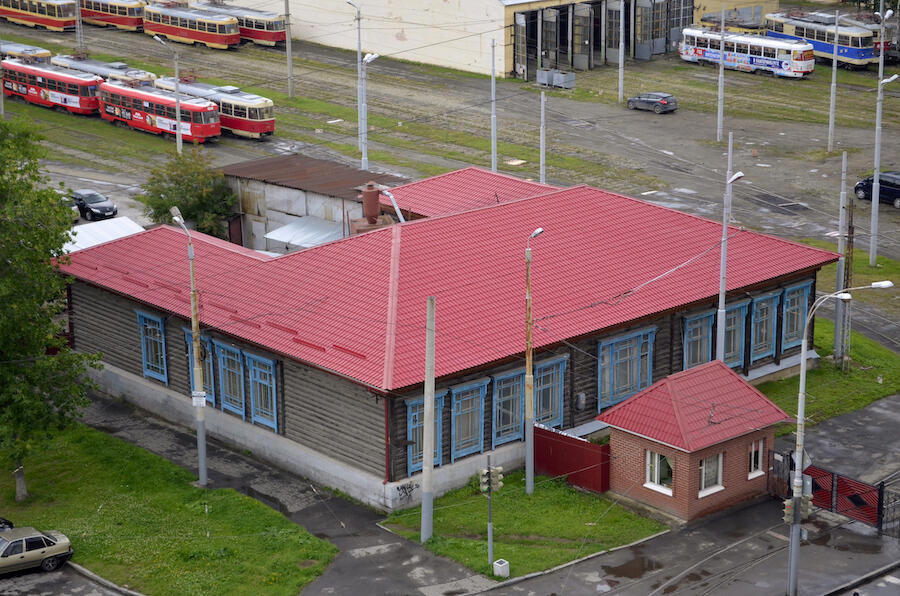 Дом на Фрунзе, 35г у Южного трамвайного депо. Фото предоставлено Любовью Дегтевой