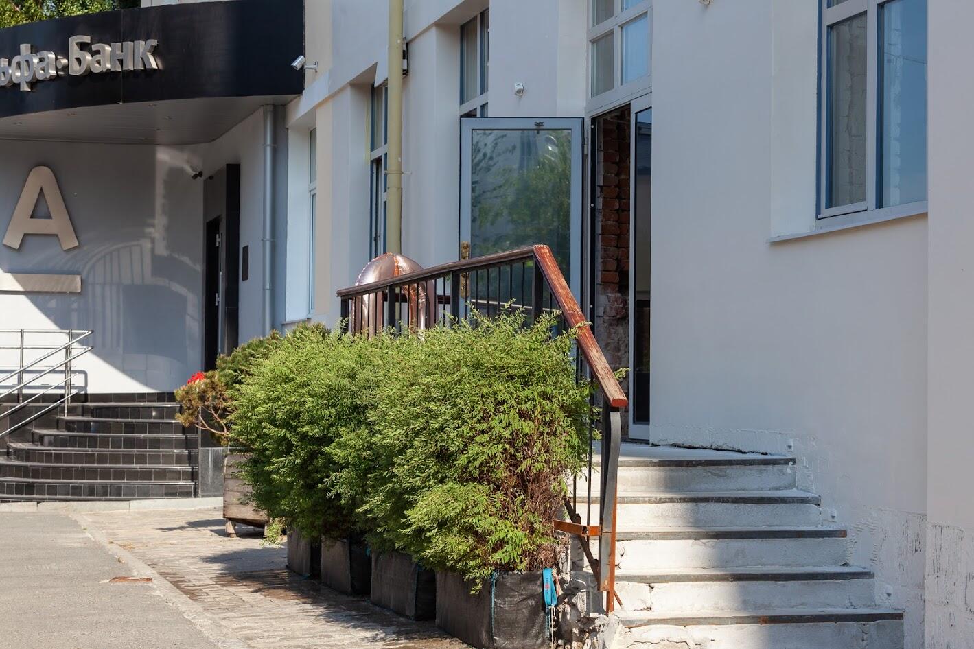 Пока вывески и своего названия у заведения нет. Фото: Игорь Брук / It's My City