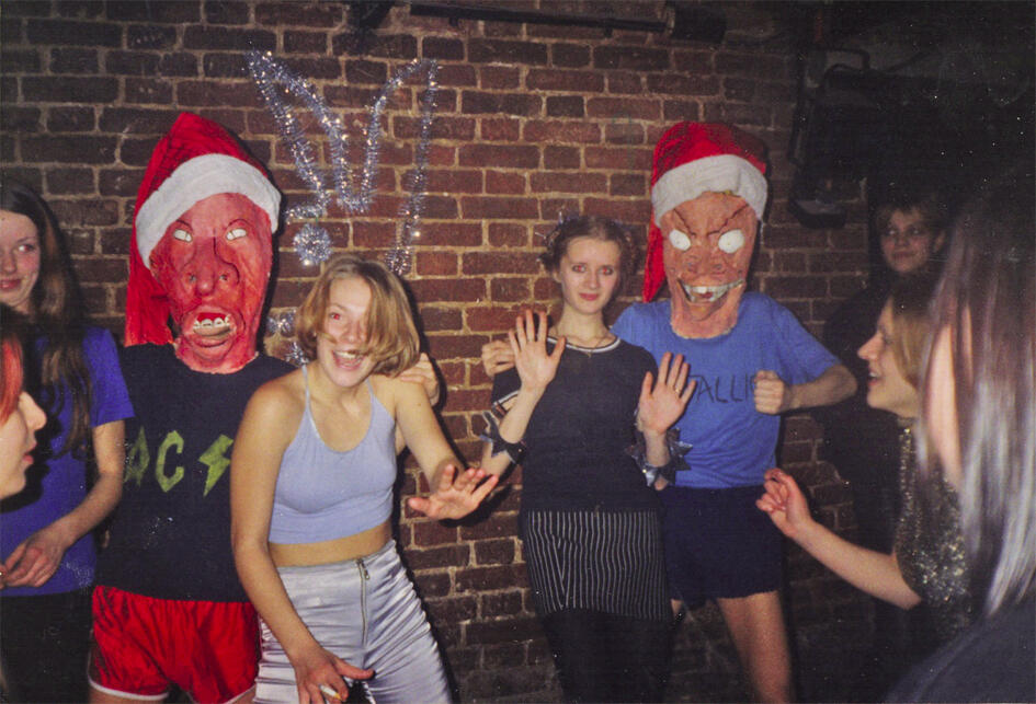 Gonzo и Nickолаич в костюмах Бивиса и Батхеда. Фото из личного архива Ильи Тенина