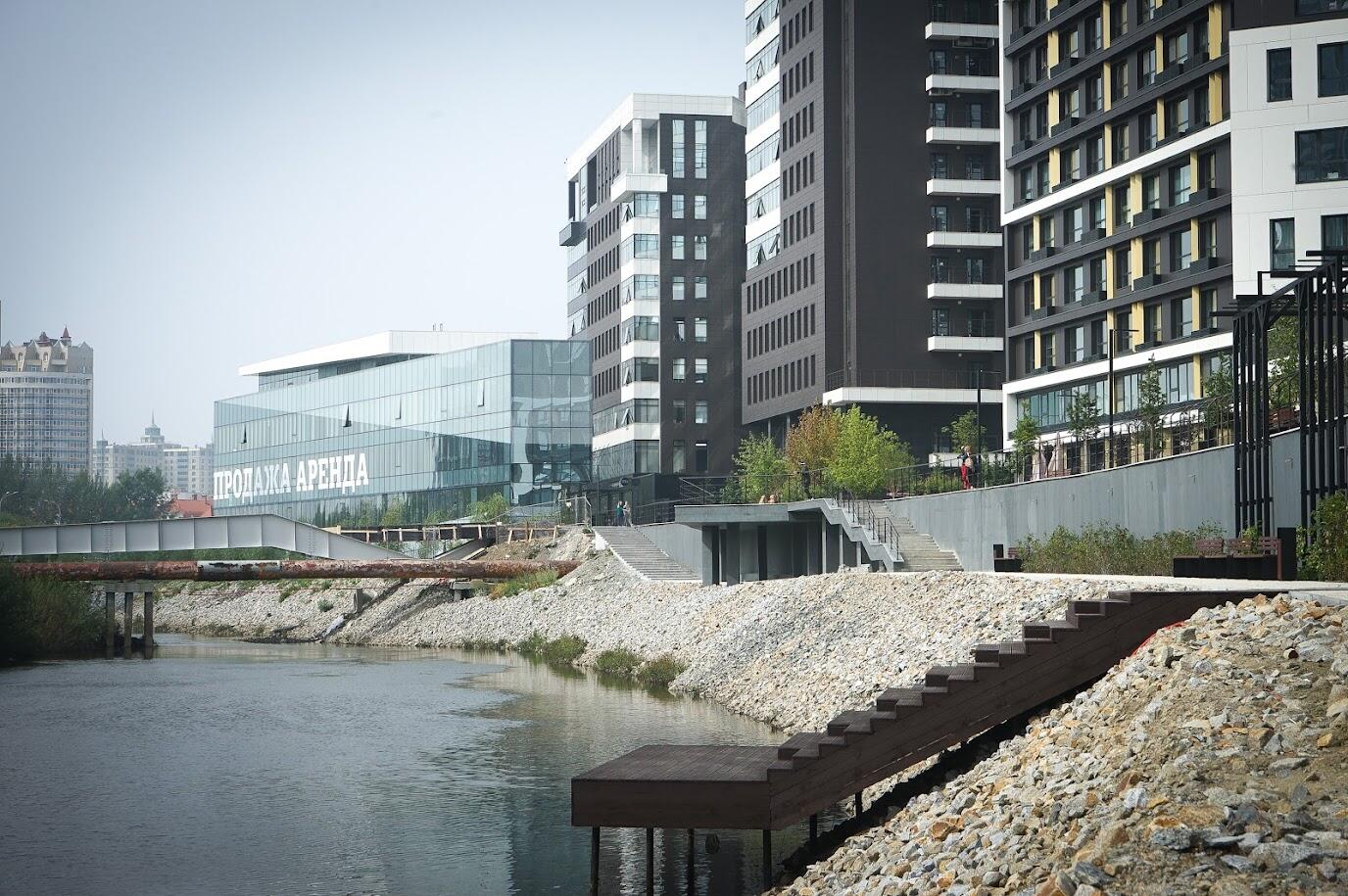 Часть набережной, которую благоустраивает Clever Park. Фото: Арина Томашова / It's My City