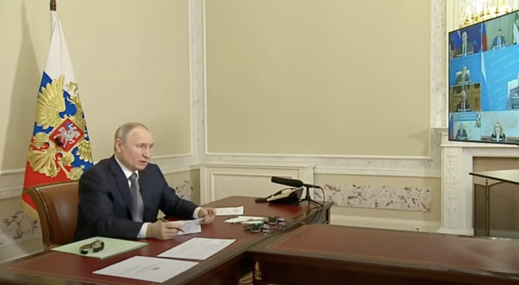 Совещание с членами правительства. Источник фото: Россия 24