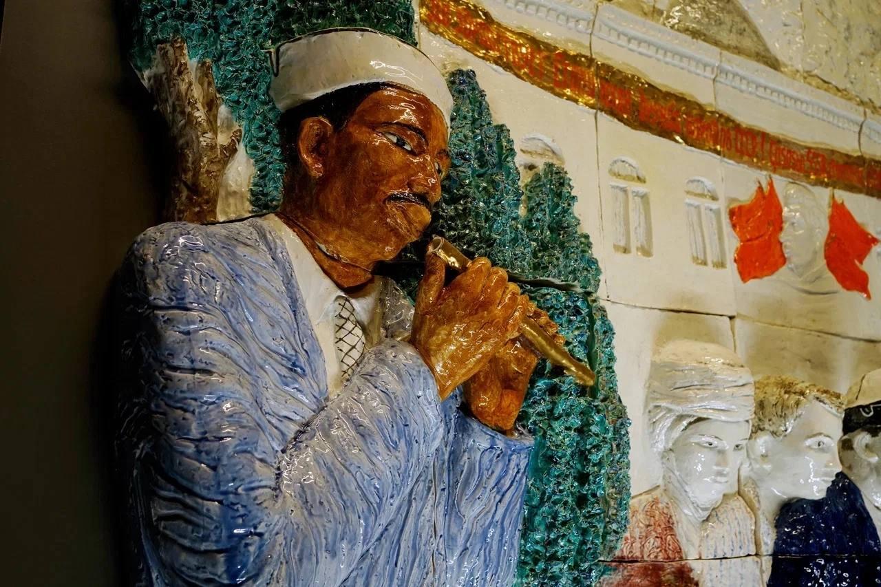 Фрагмент панно «Праздник» Исидора Фрих-Хара. Фото: Екатеринбургский музей изобразительных искусств