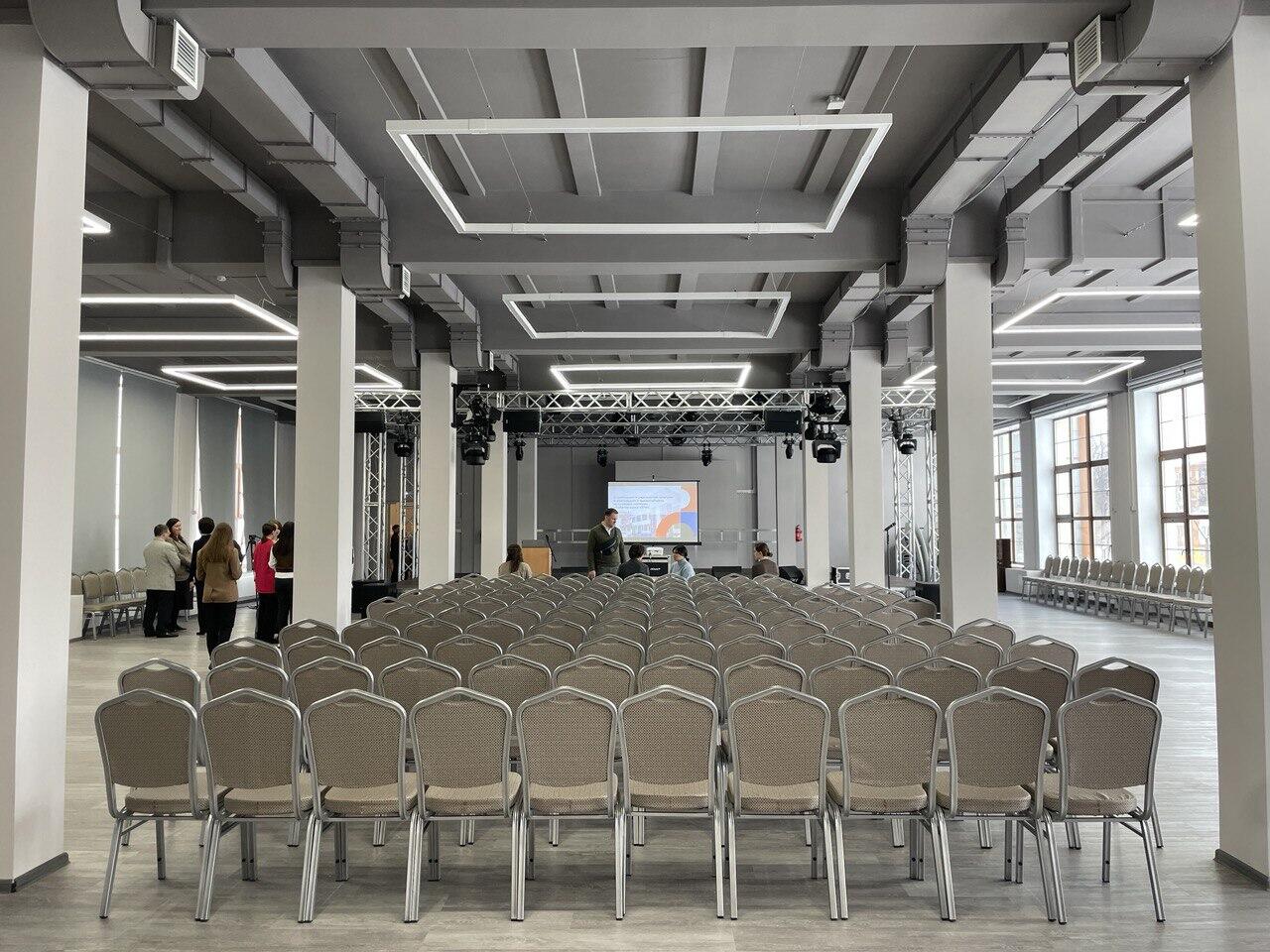 Актовый зал после ремонта. Фото: Анна Гринь / It's My City