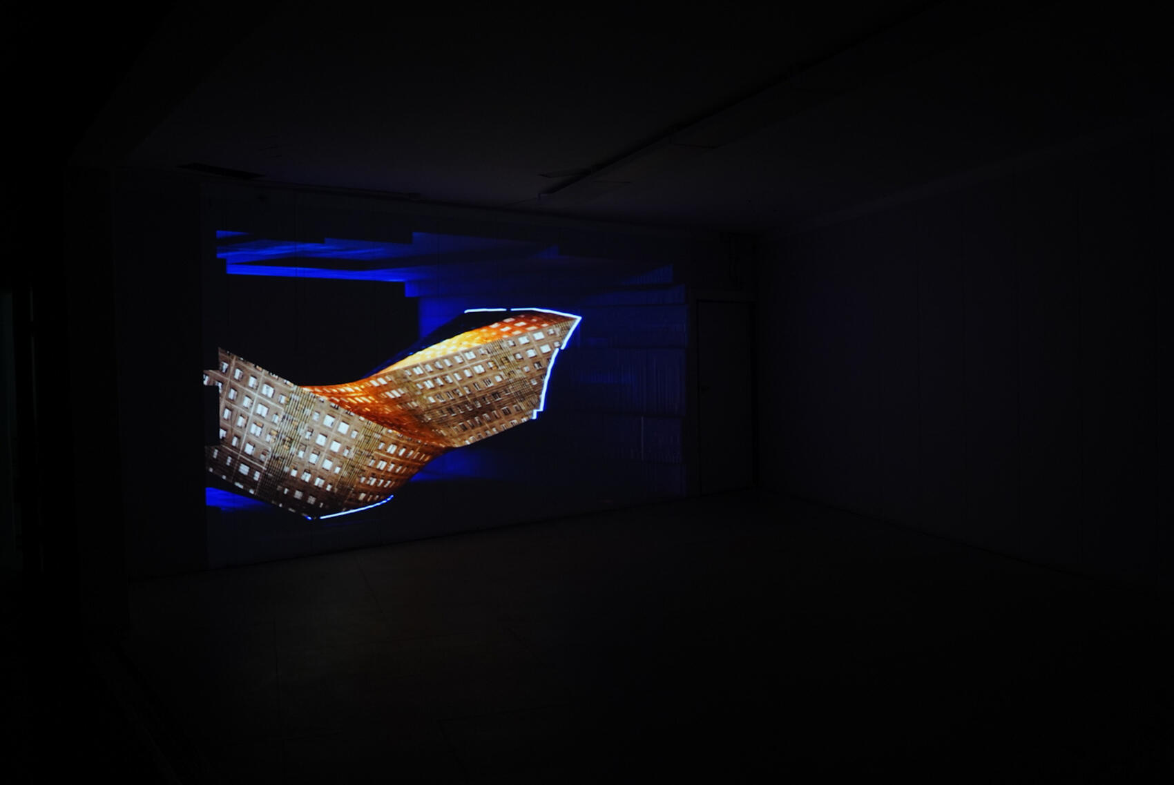 Работа Алексея Вебера о «хрущевках» и площади у Драмтеатра. Фото: Елена Елизарова / It’s My City