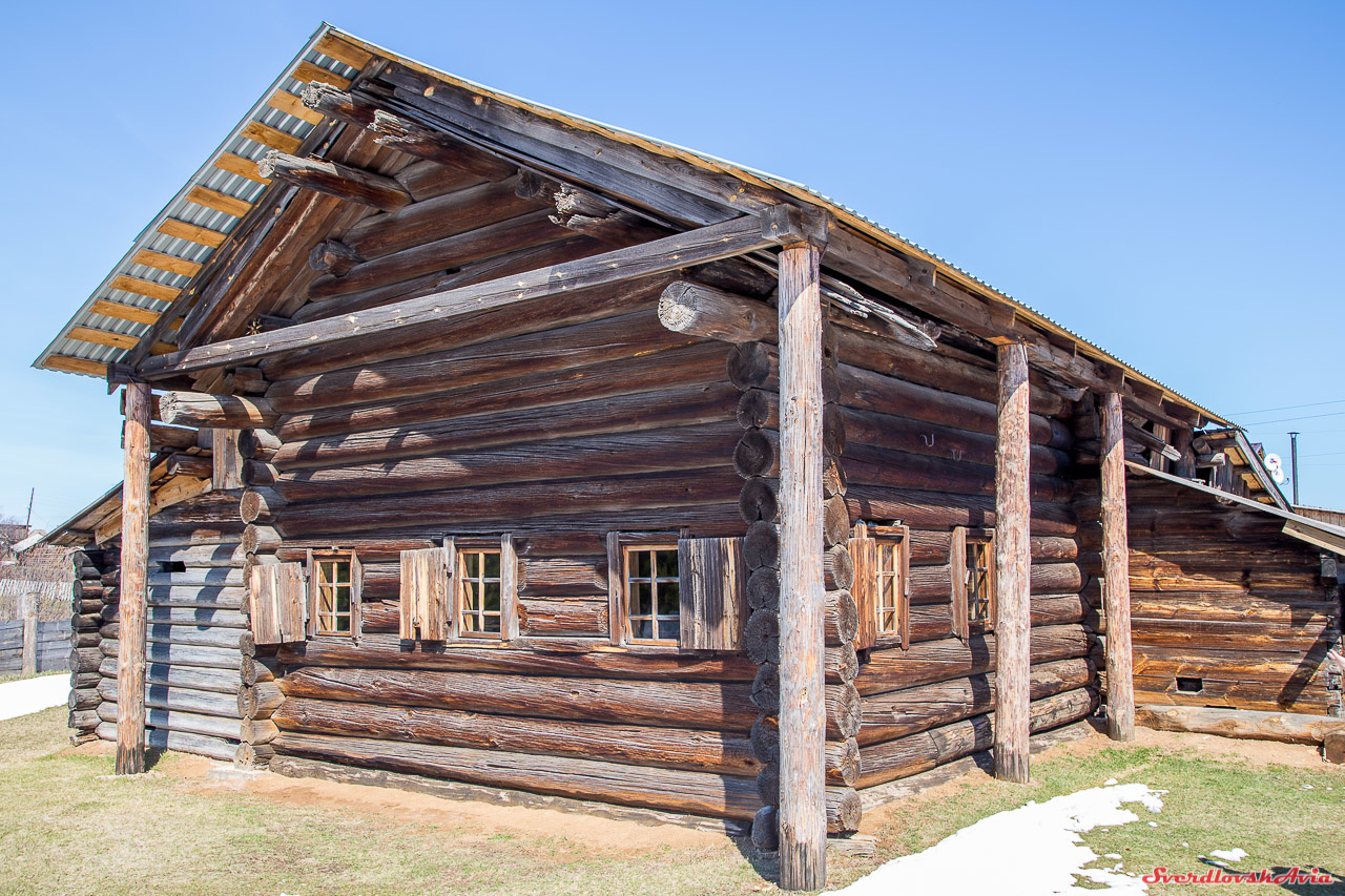 Изба бабы Кати. Фото: «СвердловскАвиа» / Livejournal