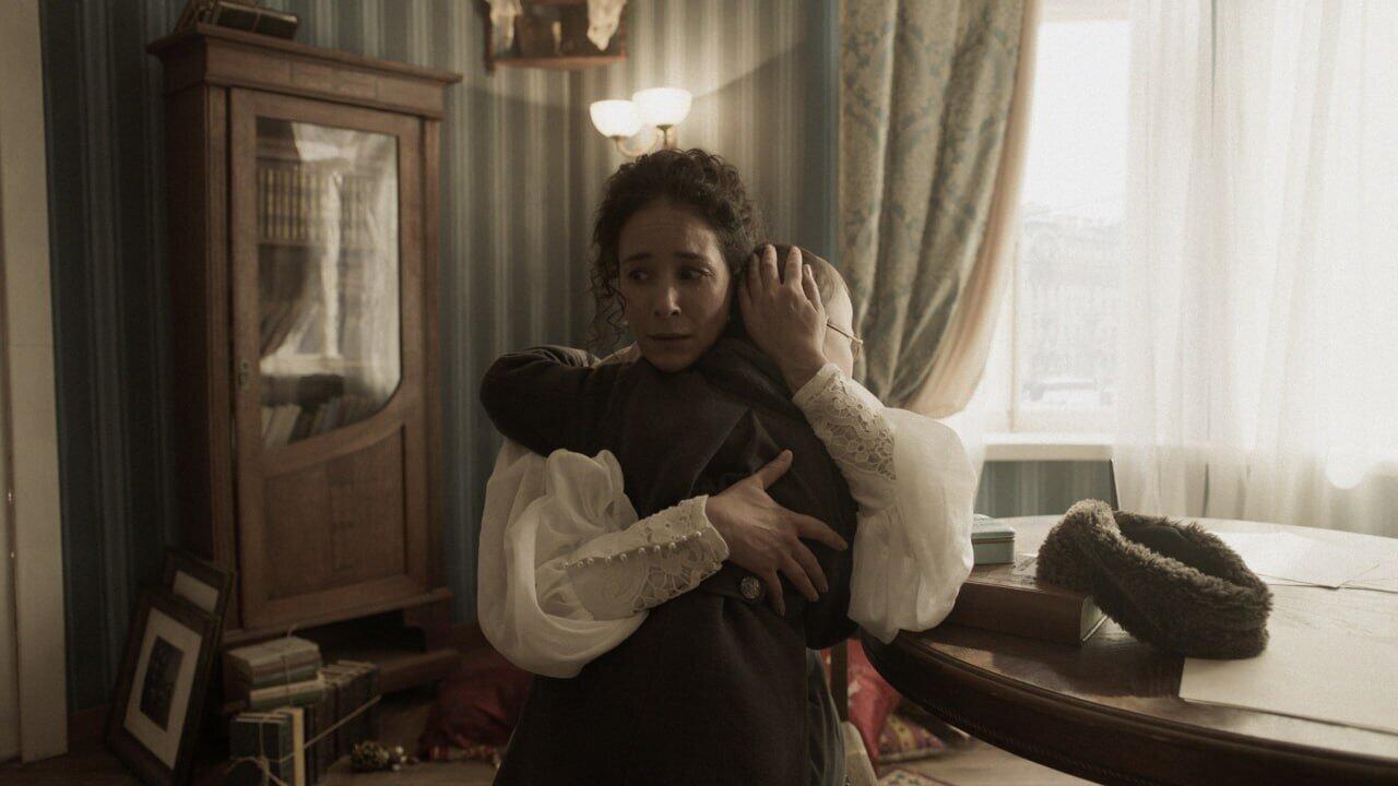 Кадр из фильма «Бесконечный апрель» / «Киноафиша»