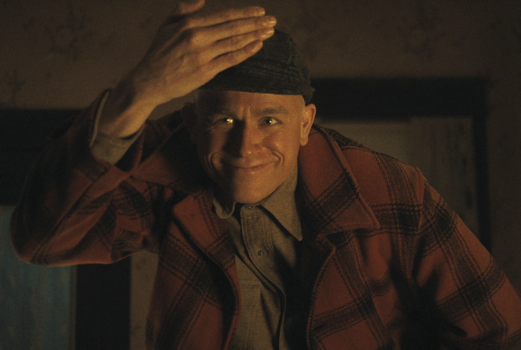 Кадр из сериала «Монстр: История Эда Гейна»