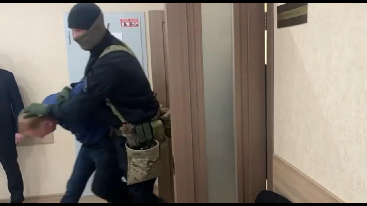 Скриншот из видео задержания. «Инцидент Первоуральск» / «Вконтакте»