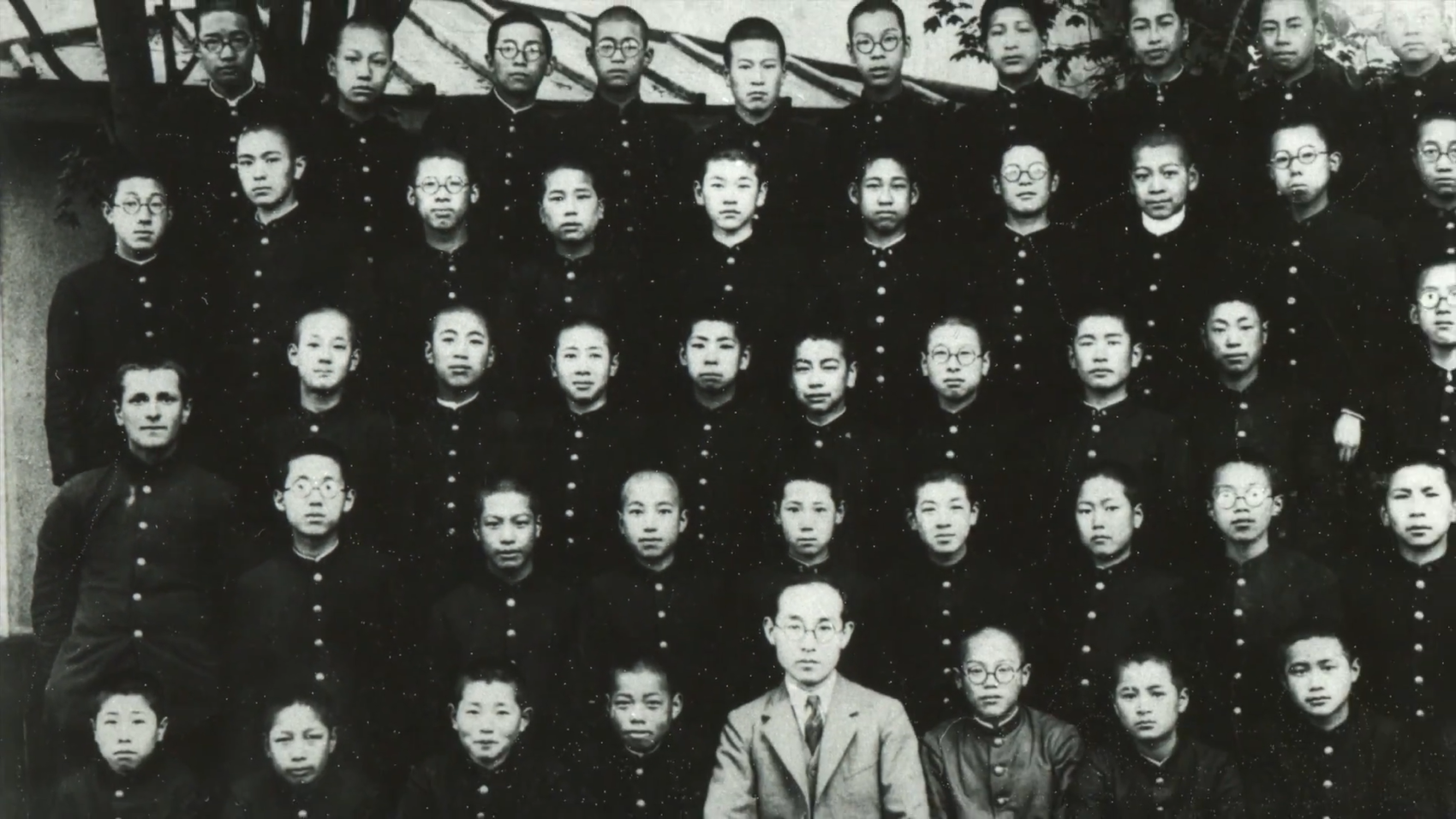 Виктор Старухин слева. Трейлер фильма «Starffin: по ту сторону восхода»