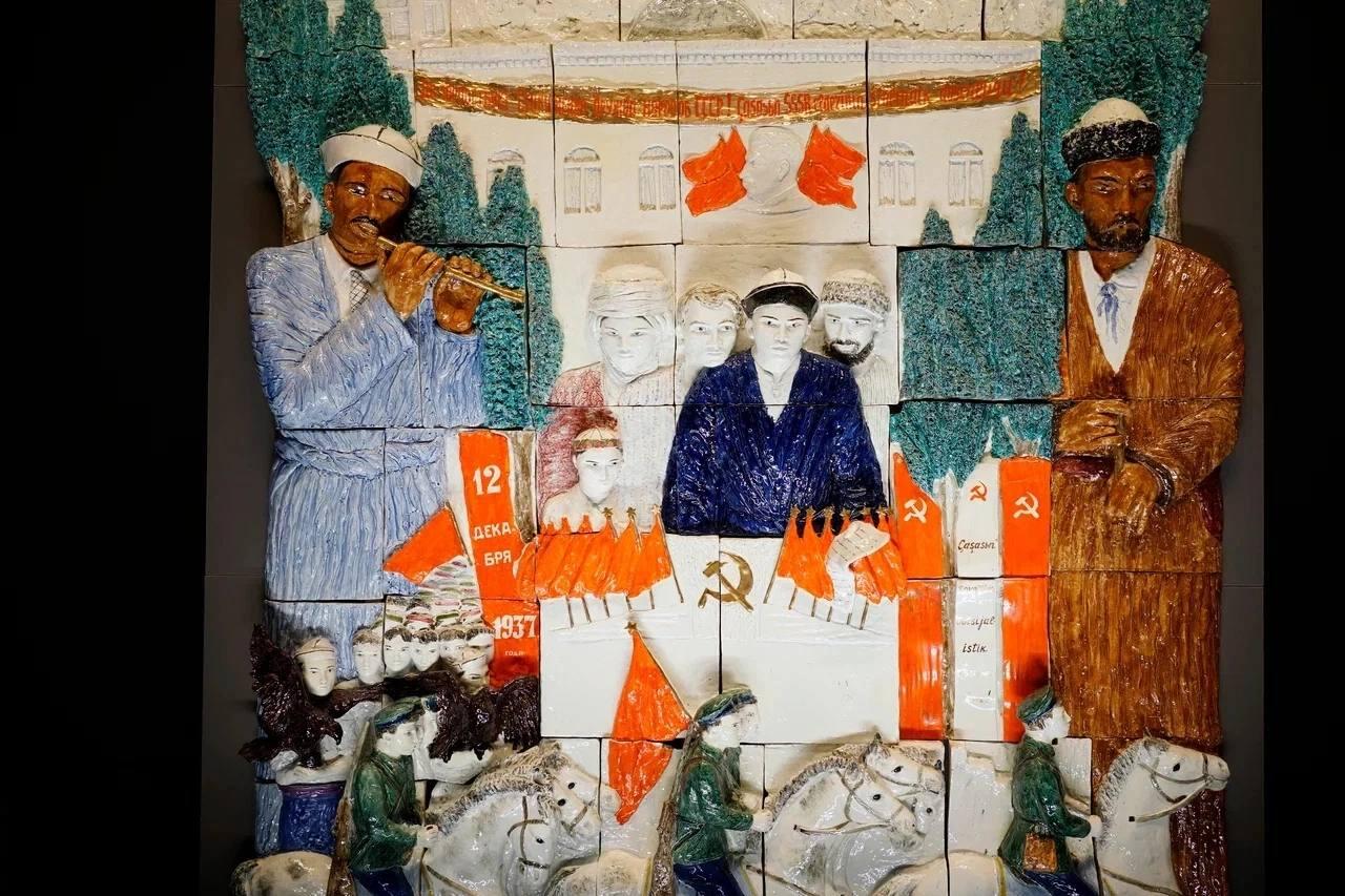 Фрагмент панно «Праздник» Исидора Фрих-Хара. Фото: Екатеринбургский музей изобразительных искусств