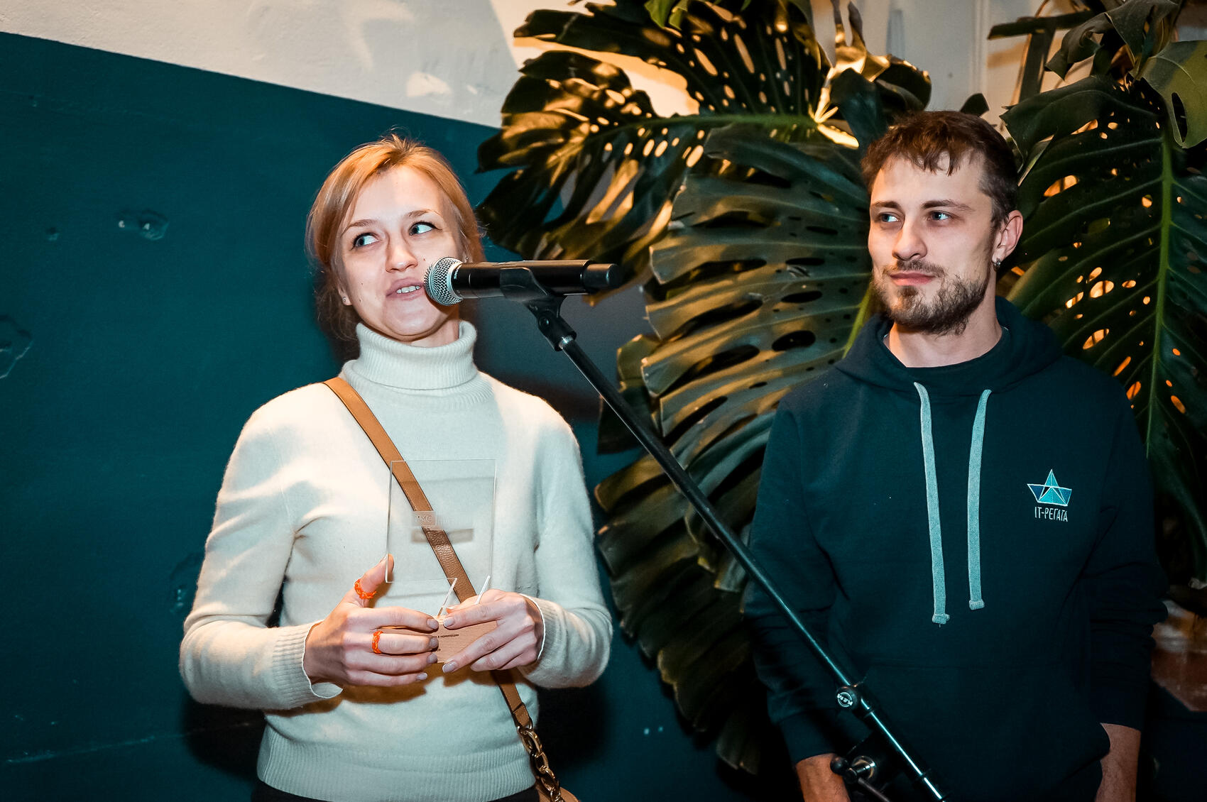 Представители «Мирных жителей» Екатерина Лахтикова и Алексей Кофман