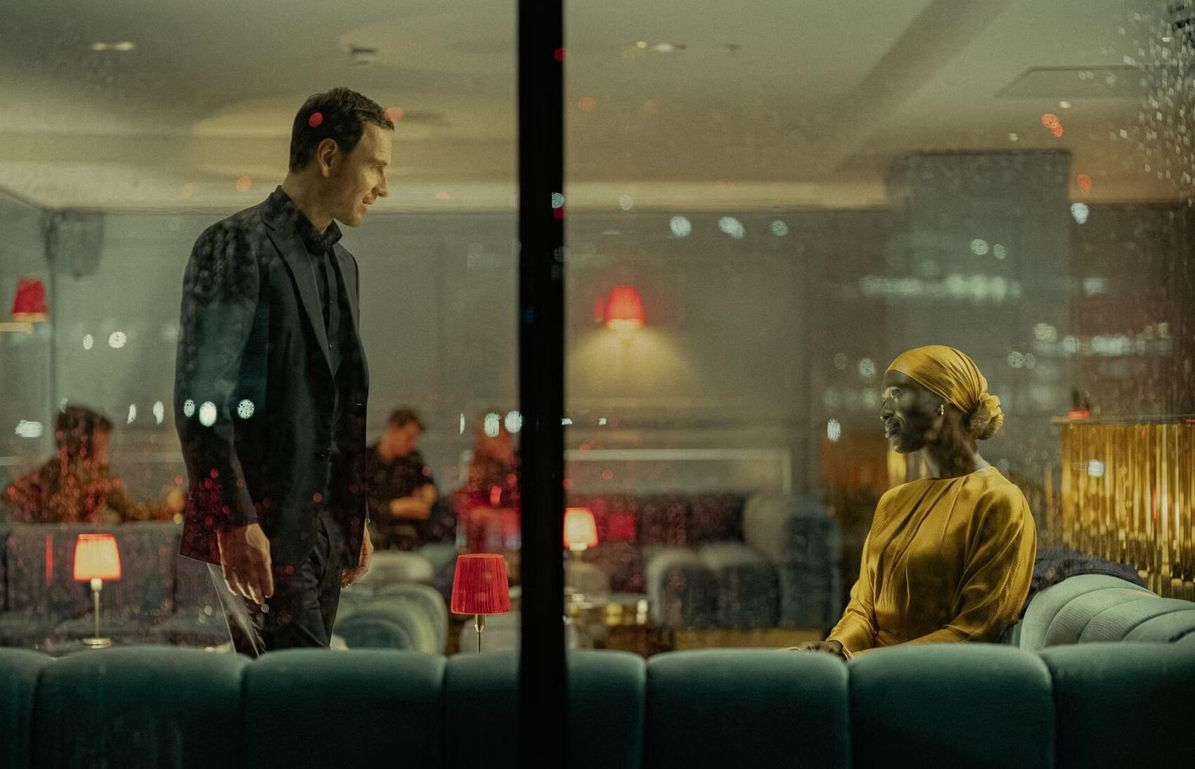 Кадр из сериала «Агентство»