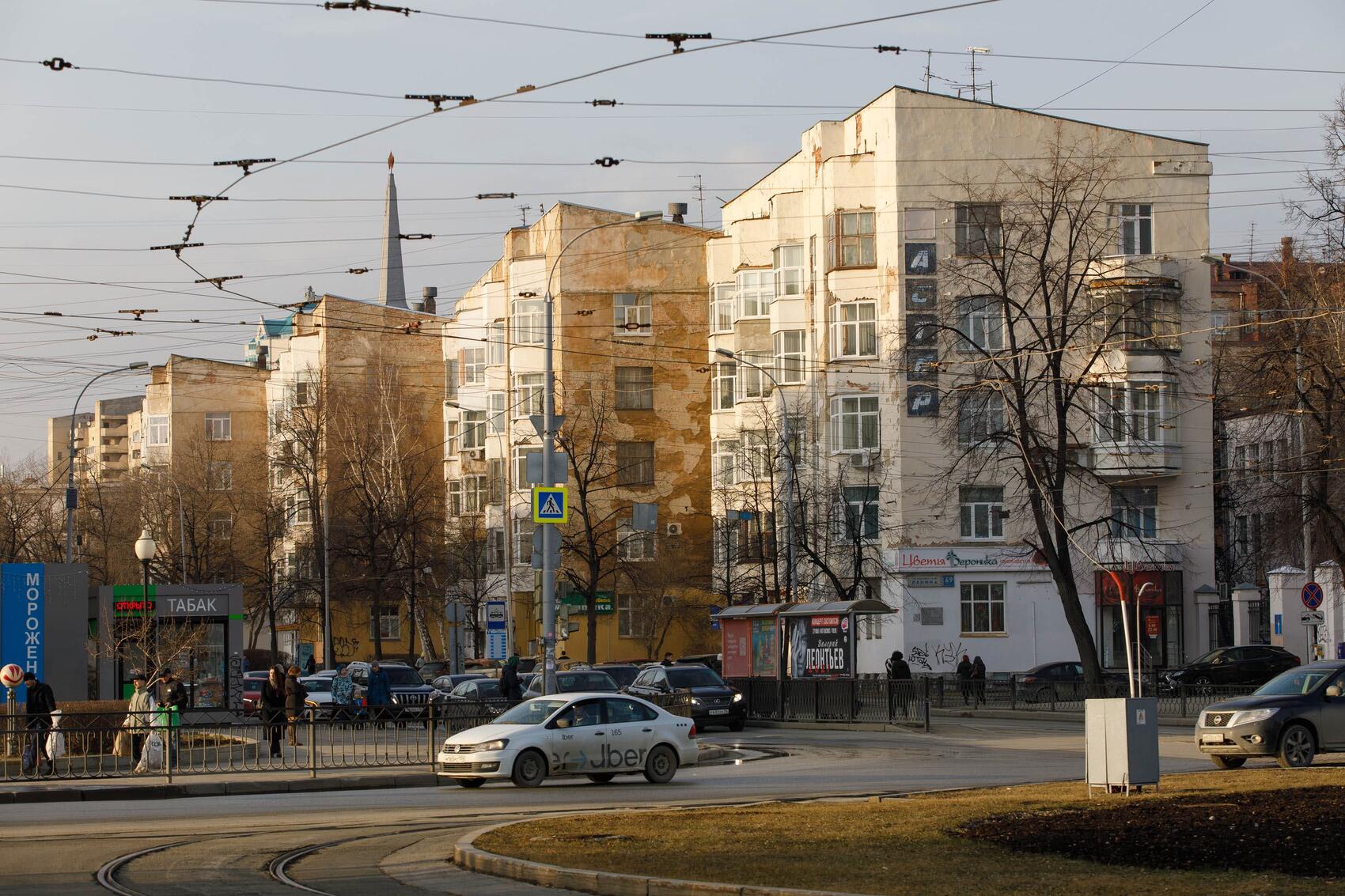 Городок чекистов больше 20 лет ветшает в ожидании ремонта. Жильцы пишут во  все инстанции, но получают отказы