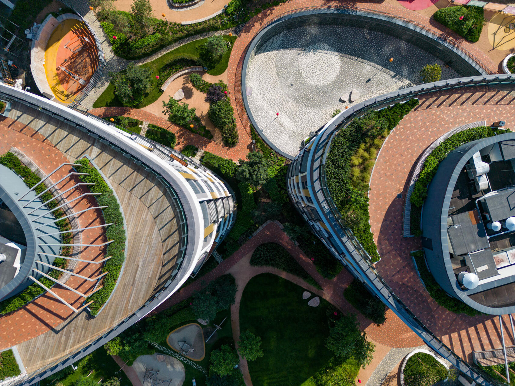 Жилой комплекс «Форум Сити», LEVS architecten, Форум-групп, Проектное бюро R1, S&P Landscape ArchitectureФото: Максим Лоскутов