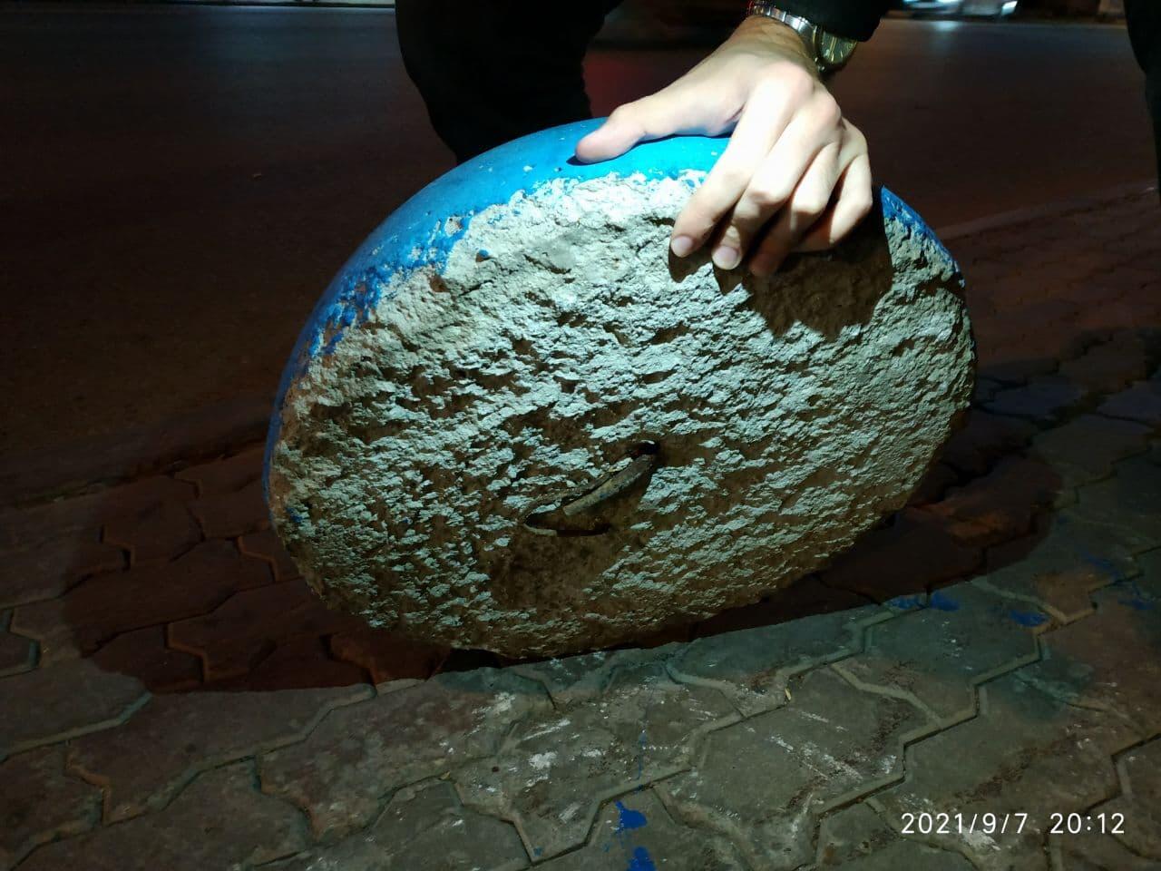 Часть полусфер легко двигаются. Фото предоставлено Александром Свалухиным