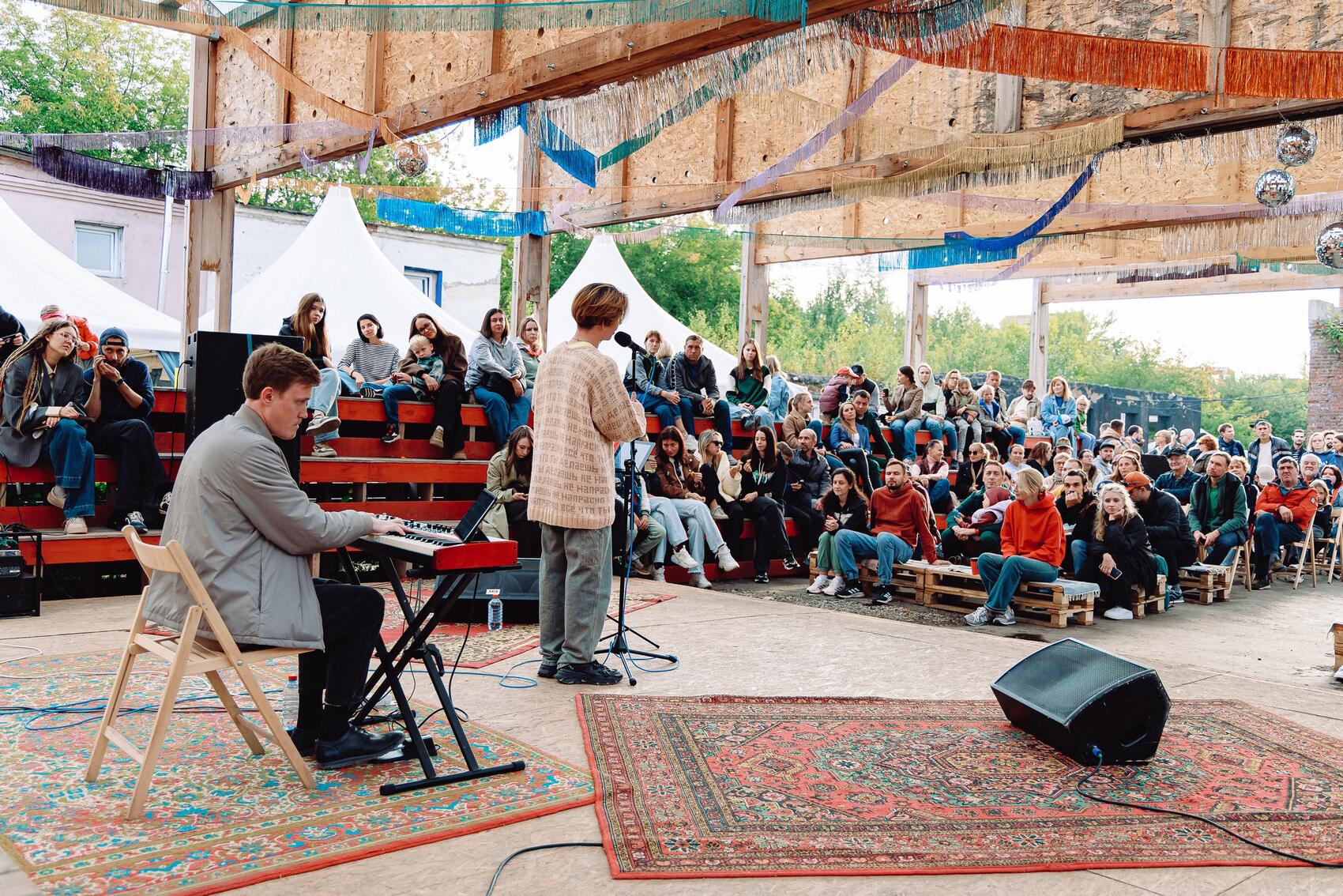 Фото: группа «Лета на заводе» во «ВКонтакте»