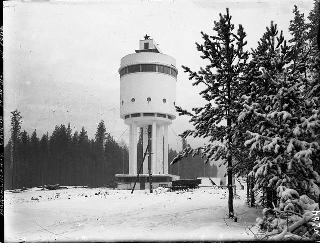 Одна из первых известных фотографий Белой Башни