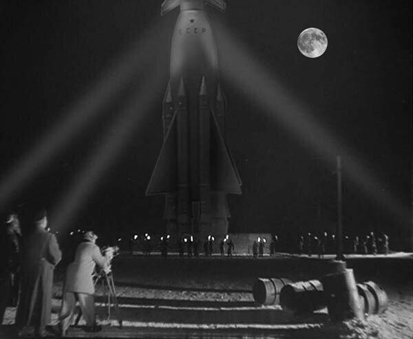 Кадр из фильма «Первые на Луне»