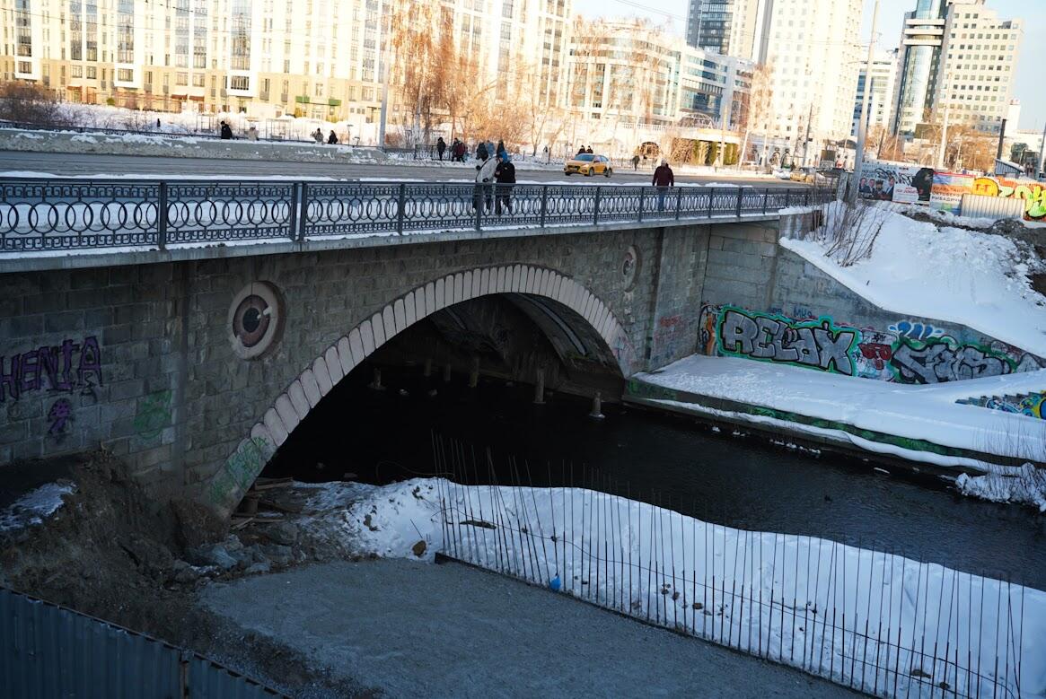 Почти все мосты в Екатеринбурге изношены на 80% и требуют ремонта