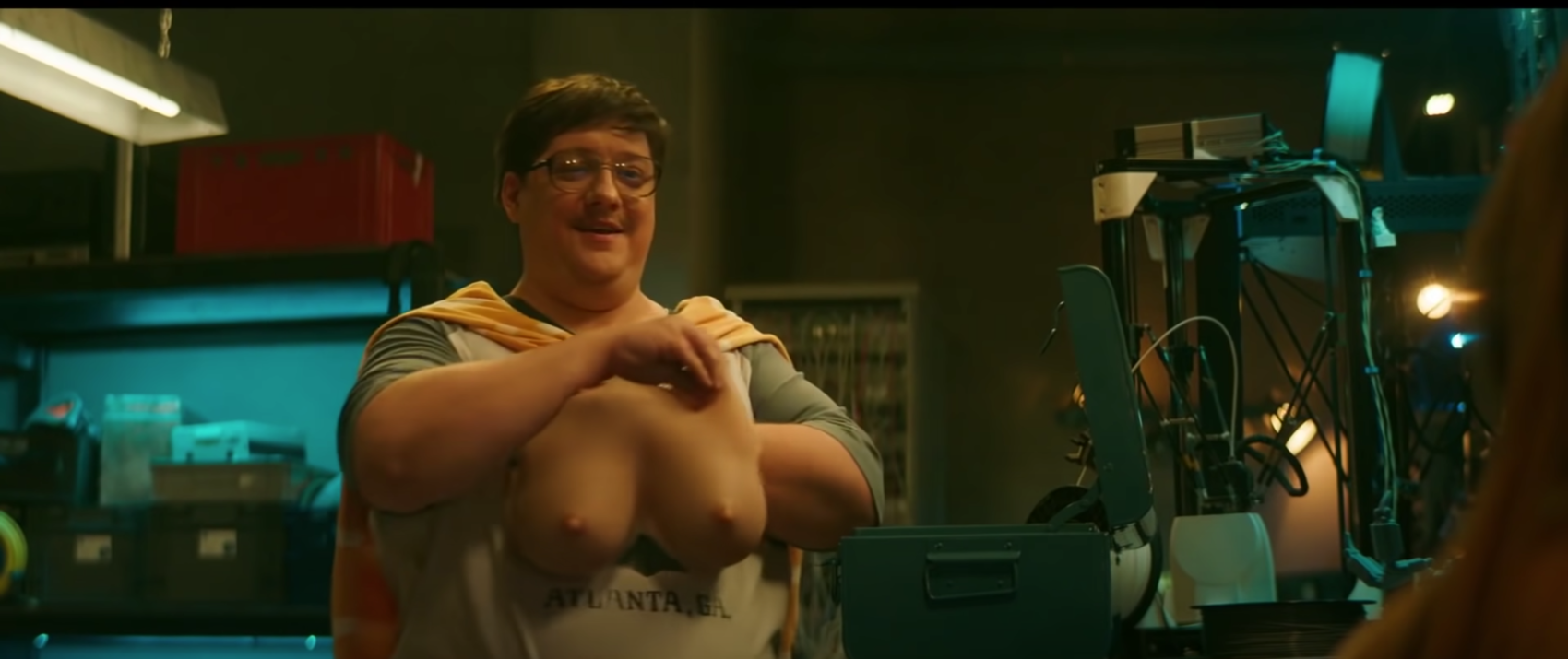 Стоп-кадр трейлер фильма «Ботан и супербаба»