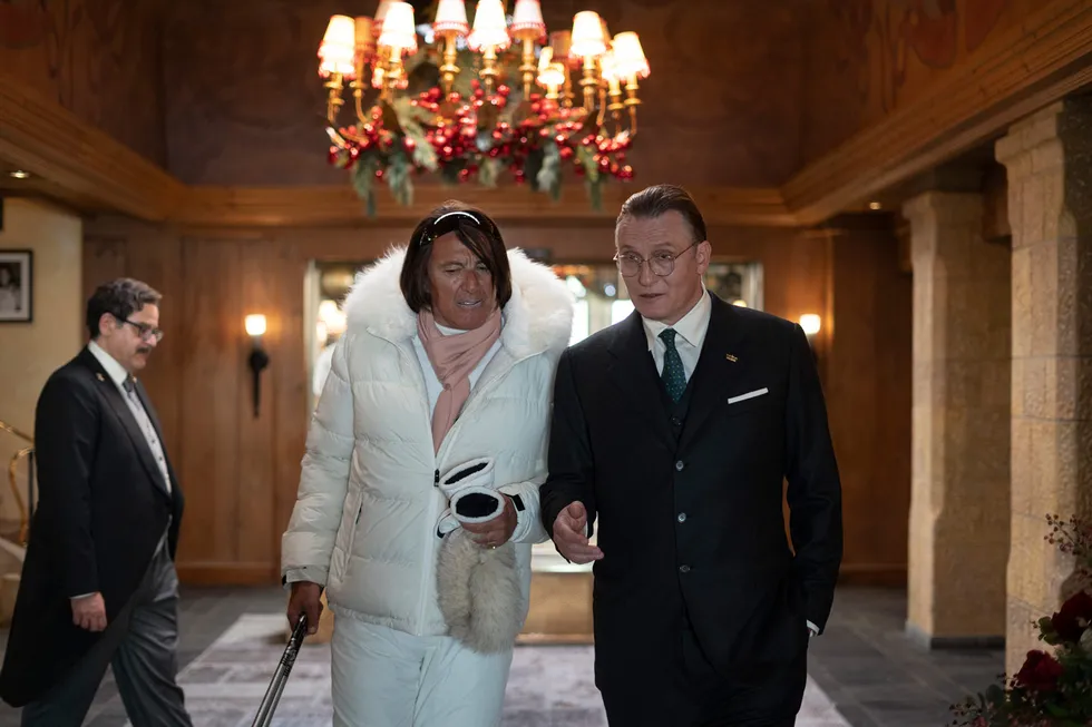 Кадр из фильма «Дворец»