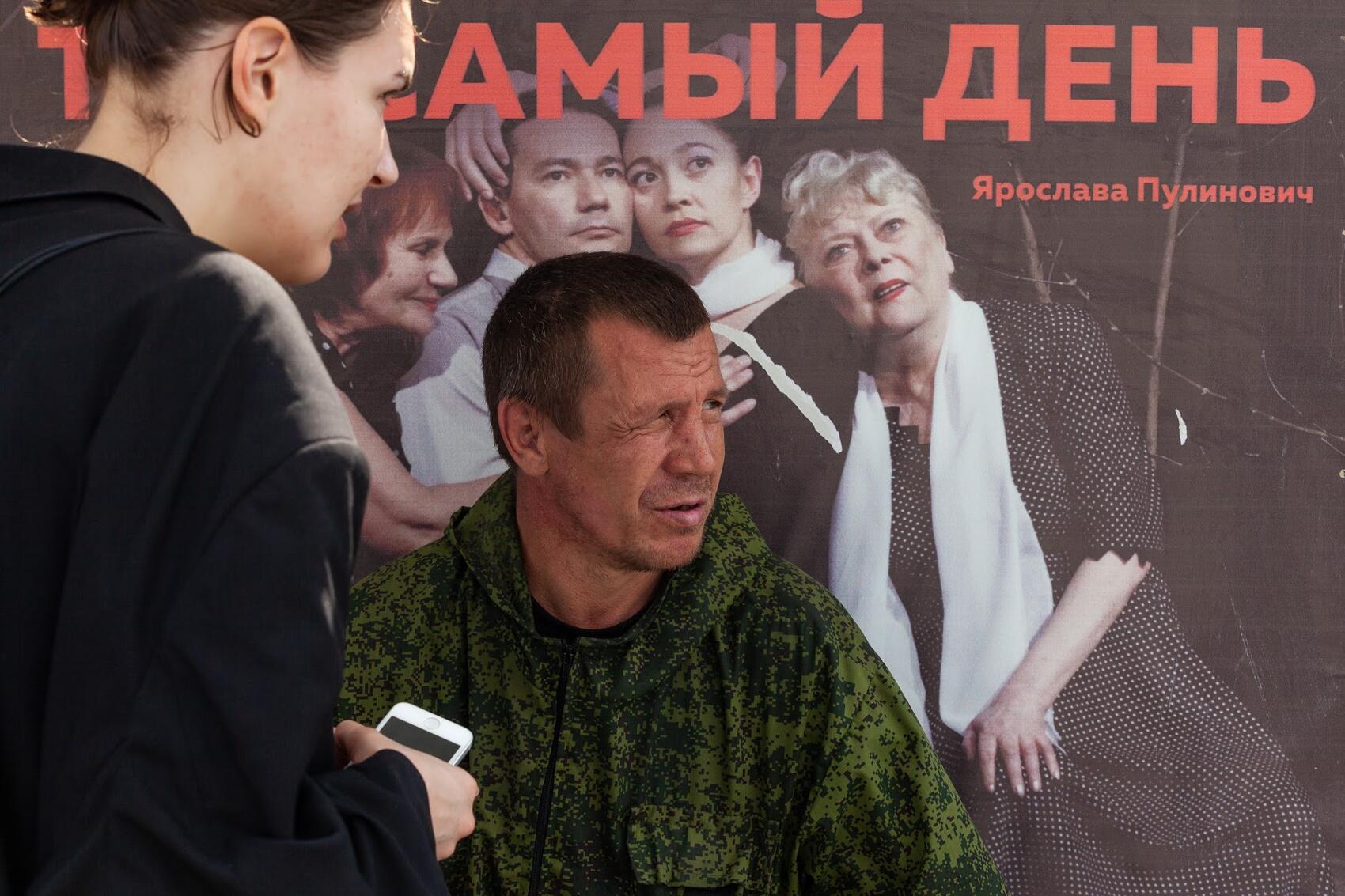 Сергей не знал об изменениях и ждал №19 более 10 минут. Фото: Игорь Брук / It's My City