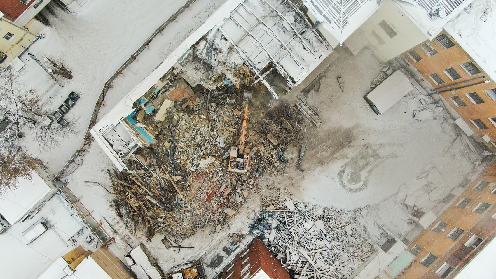 Снос задней части здания ПРОМЭКТа. Фото предоставлено Алексеем Вахрушевым